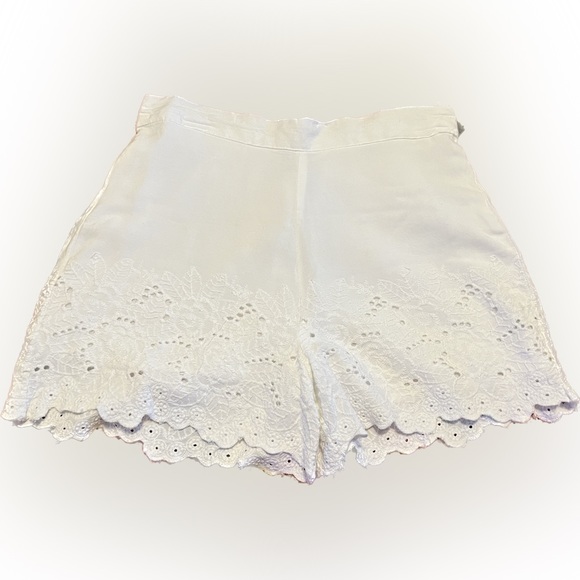 Pants - NWOT Womens High waisted knit shorts size M